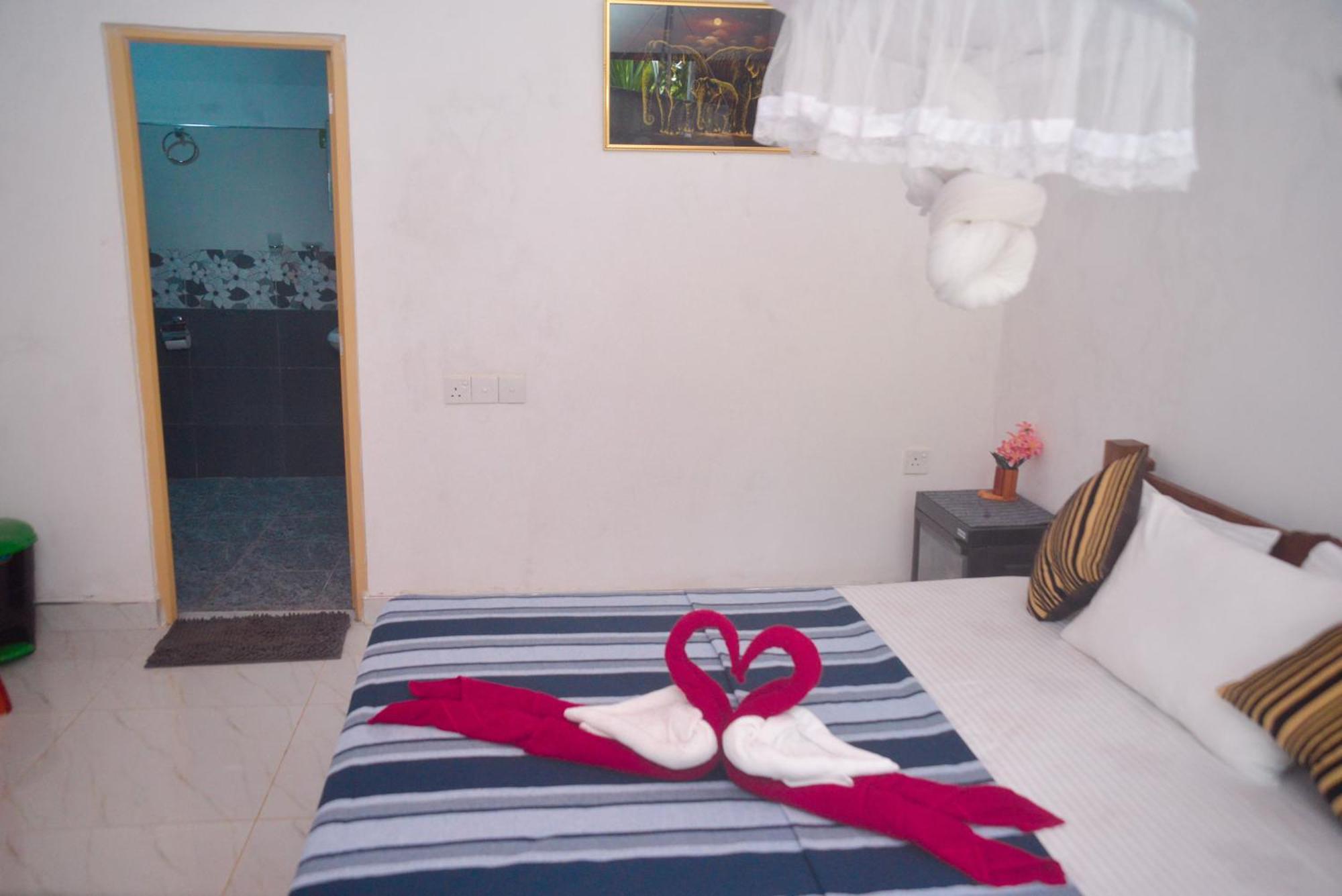 Tropical Garden Homestay Pidurangala Σιγκιρίγια Εξωτερικό φωτογραφία